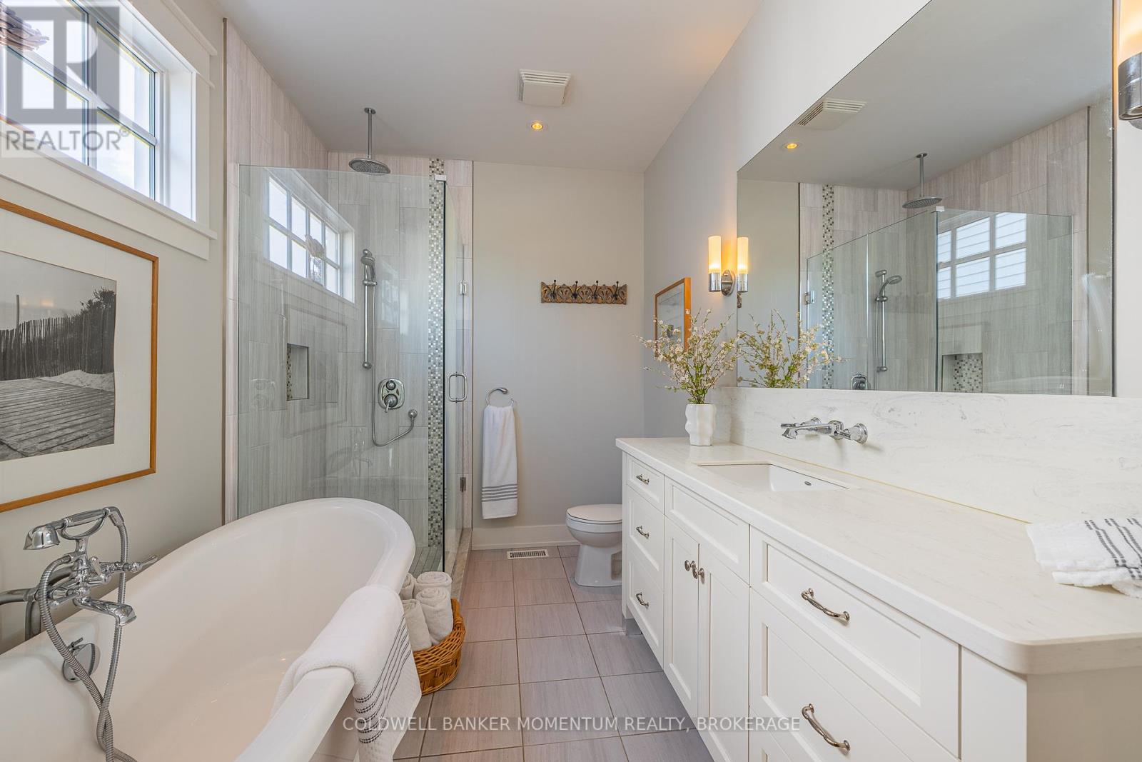 465 Line 2 Road, Niagara-On-The-Lake, Ontario  L0S 1J0 - Photo 12 - X12397994