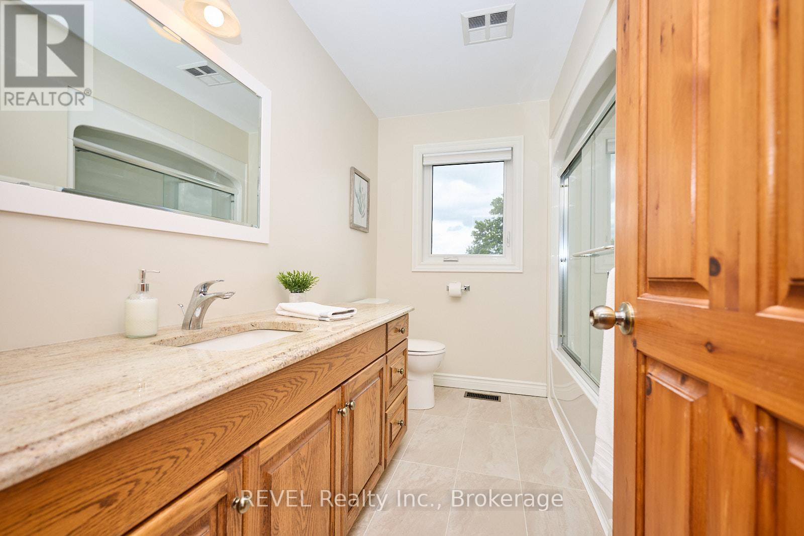 354 Doan's Ridge Road, Welland, Ontario  L3B 5N7 - Photo 36 - X12398016
