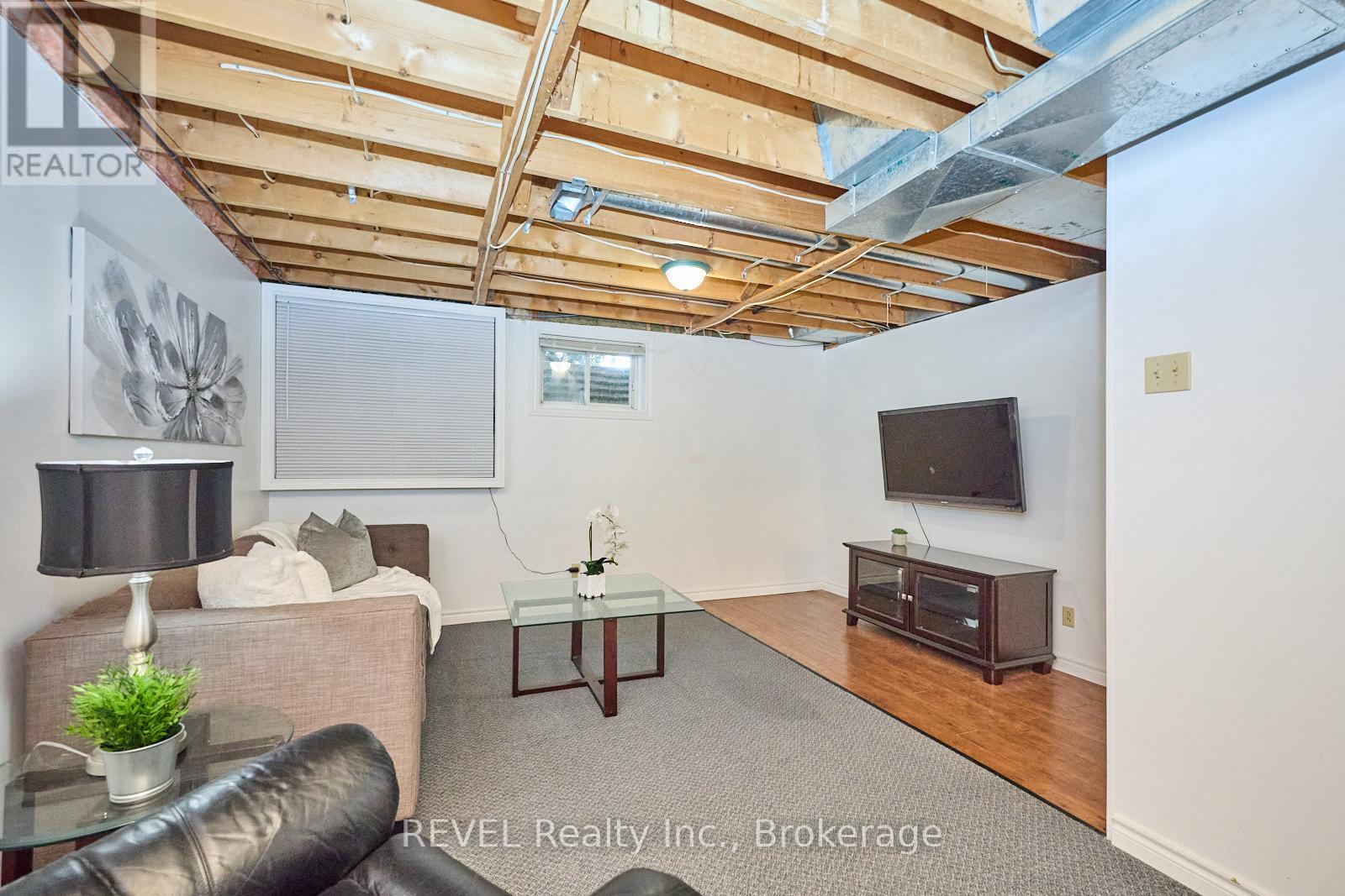354 Doan's Ridge Road, Welland, Ontario  L3B 5N7 - Photo 39 - X12398016