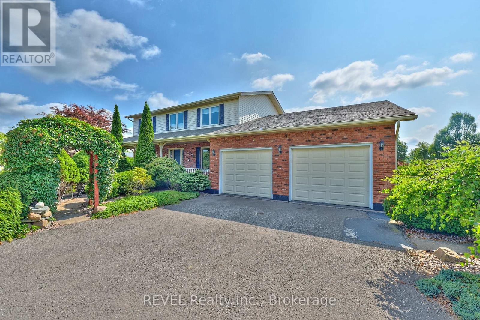 354 Doan's Ridge Road, Welland, Ontario  L3B 5N7 - Photo 6 - X12398016