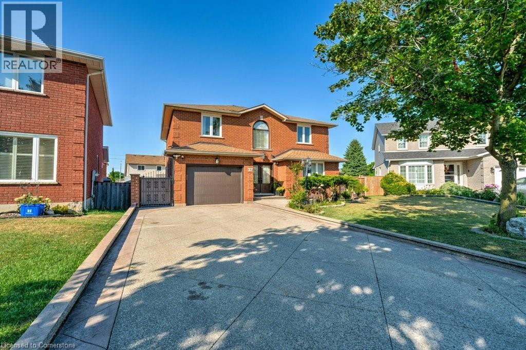 Property at 27 PINEWOODS Drive image 3