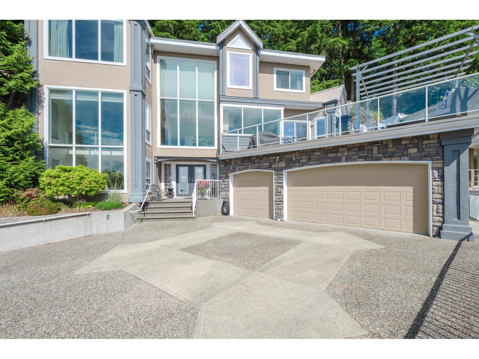 2582 Zurich Drive, Abbotsford, British Columbia  V3G 1C4 - Photo 2 - R3046406