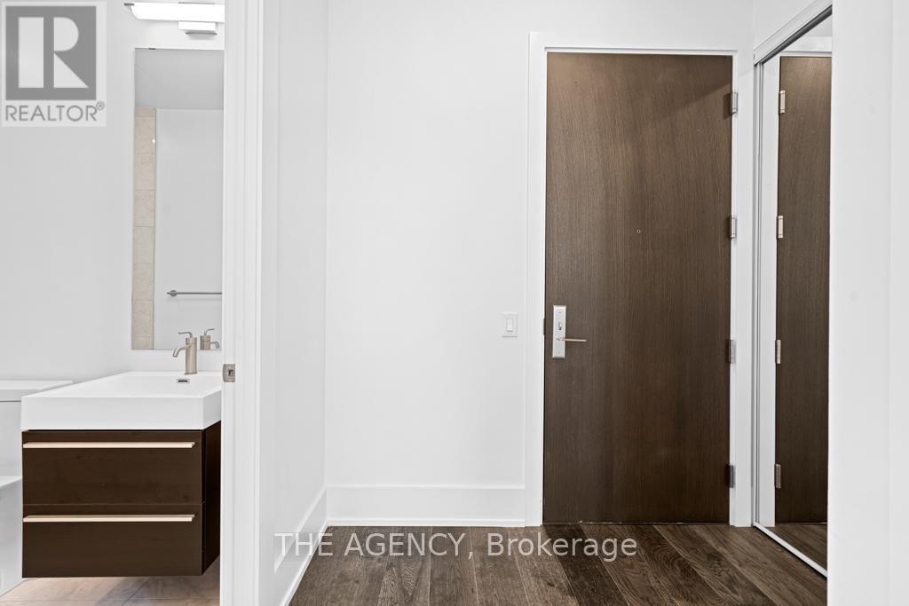 4506 - 39 Roehampton Avenue, Toronto, Ontario  M4P 0G1 - Photo 6 - C12397943