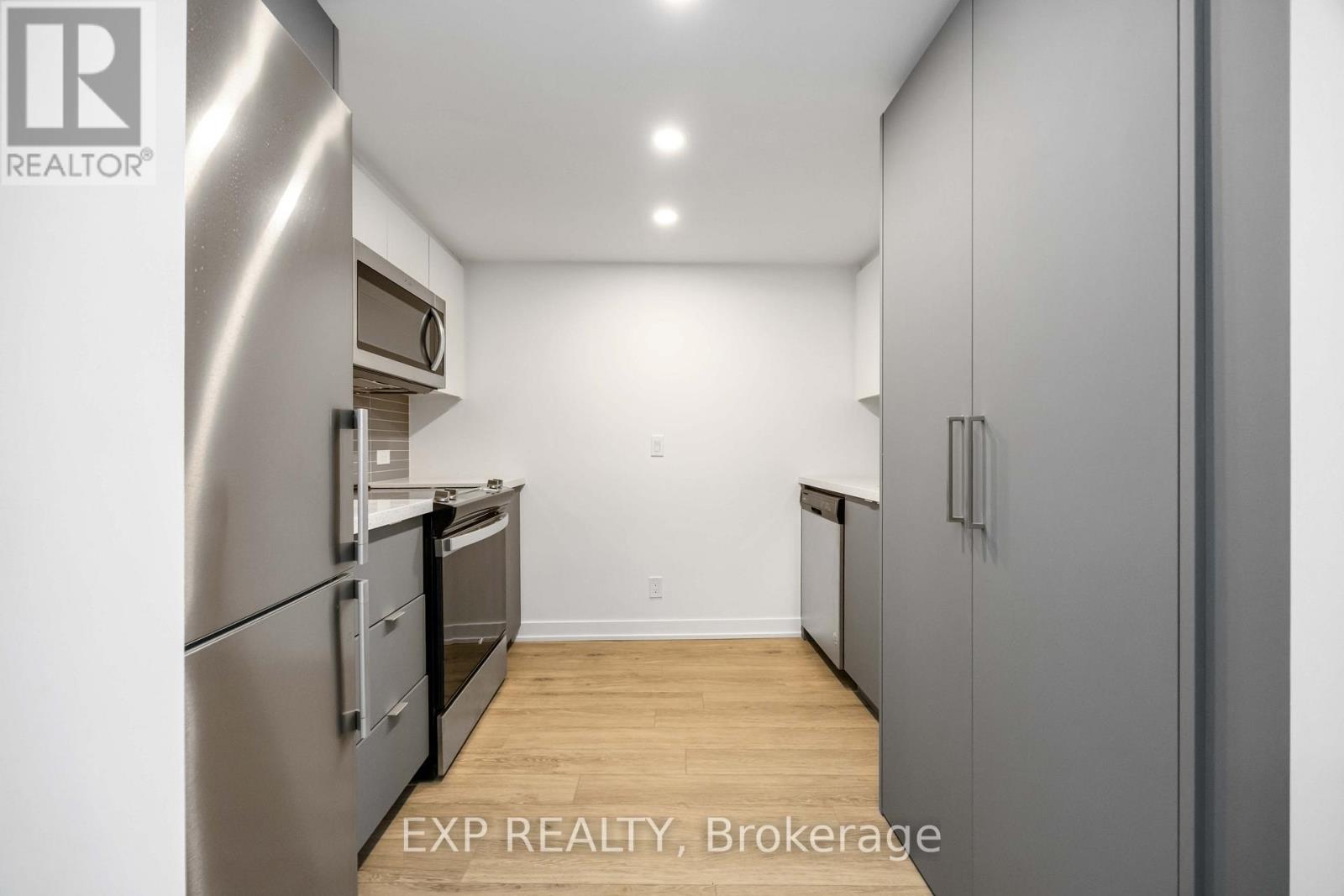 219 - 30 Tretti Way, Toronto, Ontario  M3H 0E3 - Photo 13 - C12397964