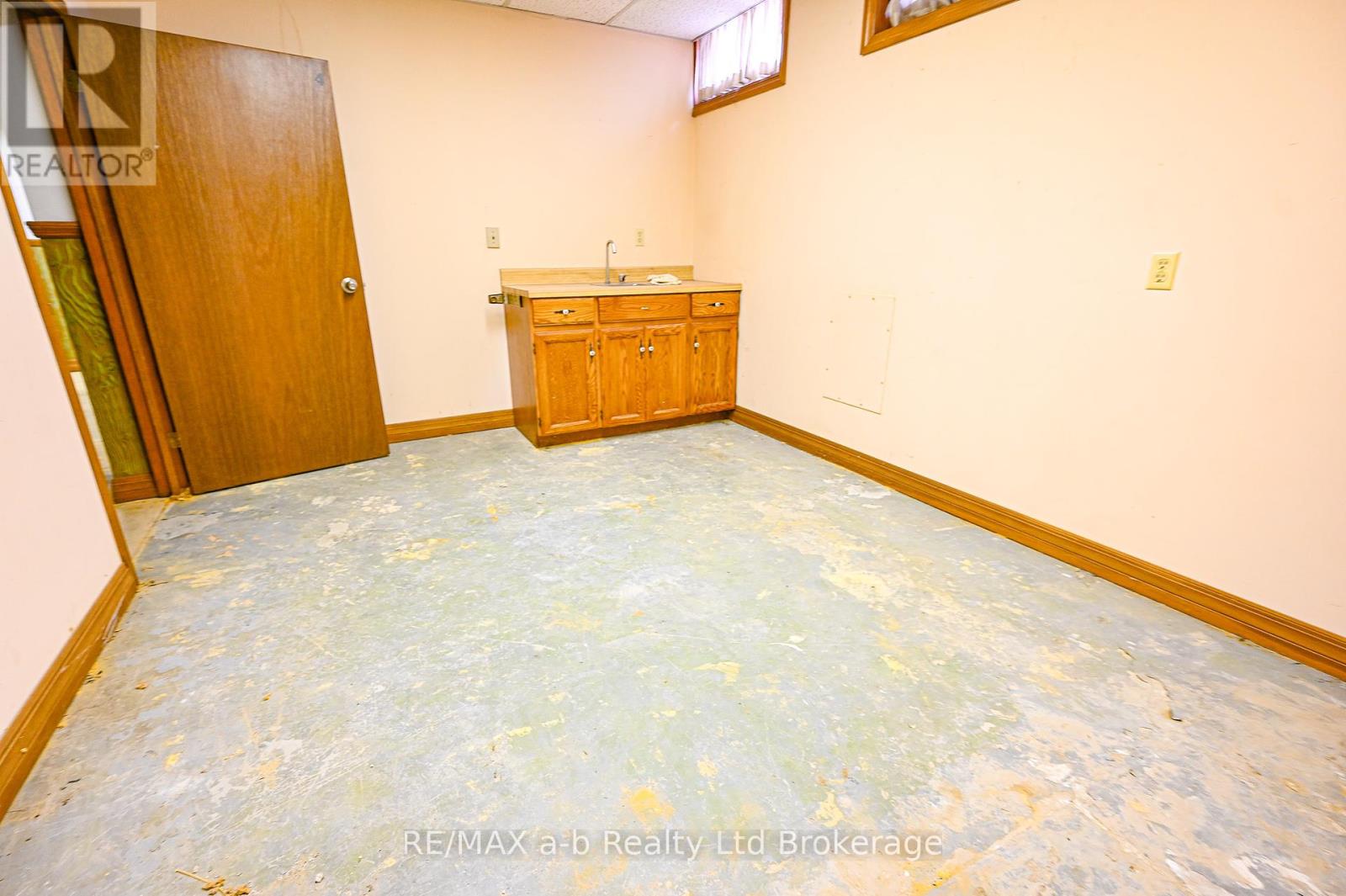 19 Ridout Street W, Tillsonburg, Ontario  N4G 2C8 - Photo 24 - X12398122