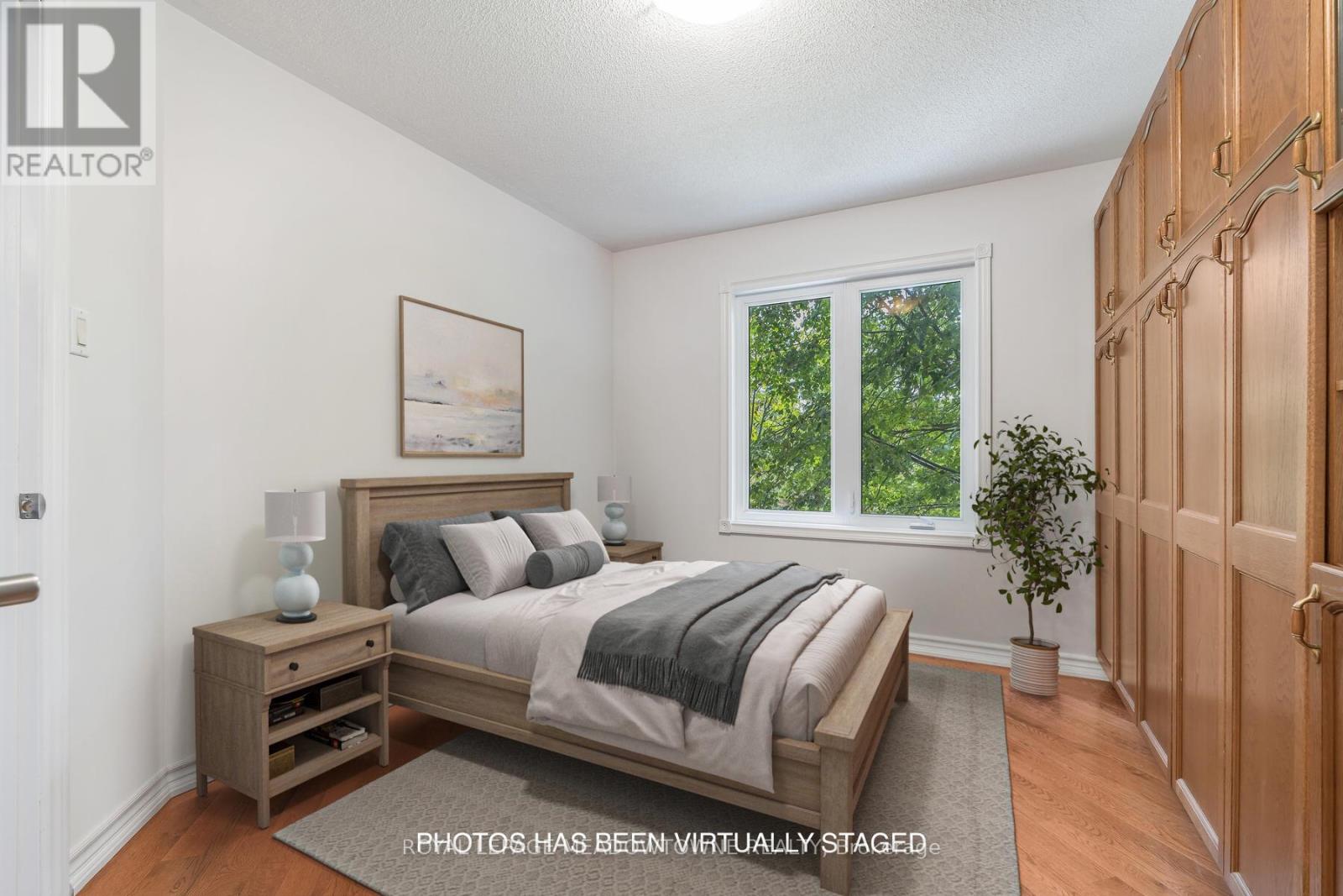 10 Janet Court, Halton Hills, Ontario  L7G 5N7 - Photo 14 - W12381077