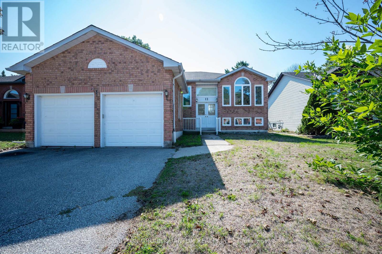 12 Langevin Drive, Wasaga Beach, Ontario  L9Z 1C6 - Photo 3 - S12397924