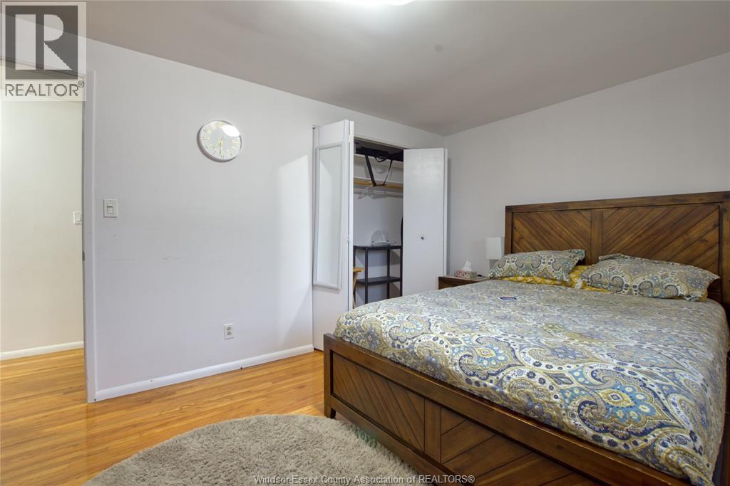 881 Lounsborough, Windsor, Ontario  N9G 1G2 - Photo 7 - 25023097