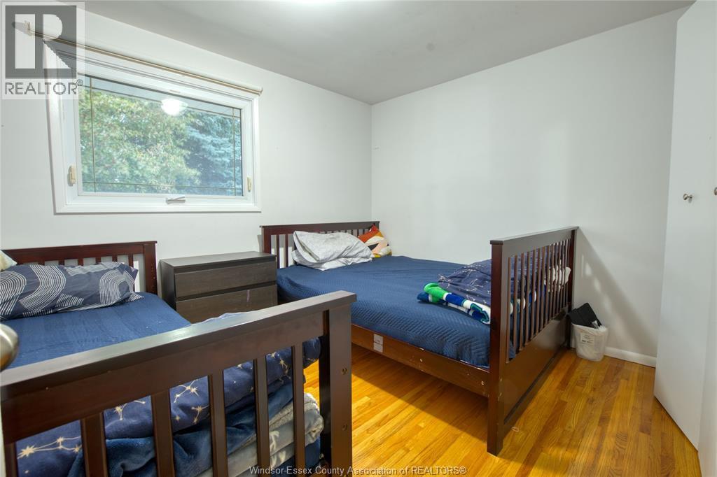 881 Lounsborough, Windsor, Ontario  N9G 1G2 - Photo 8 - 25023097