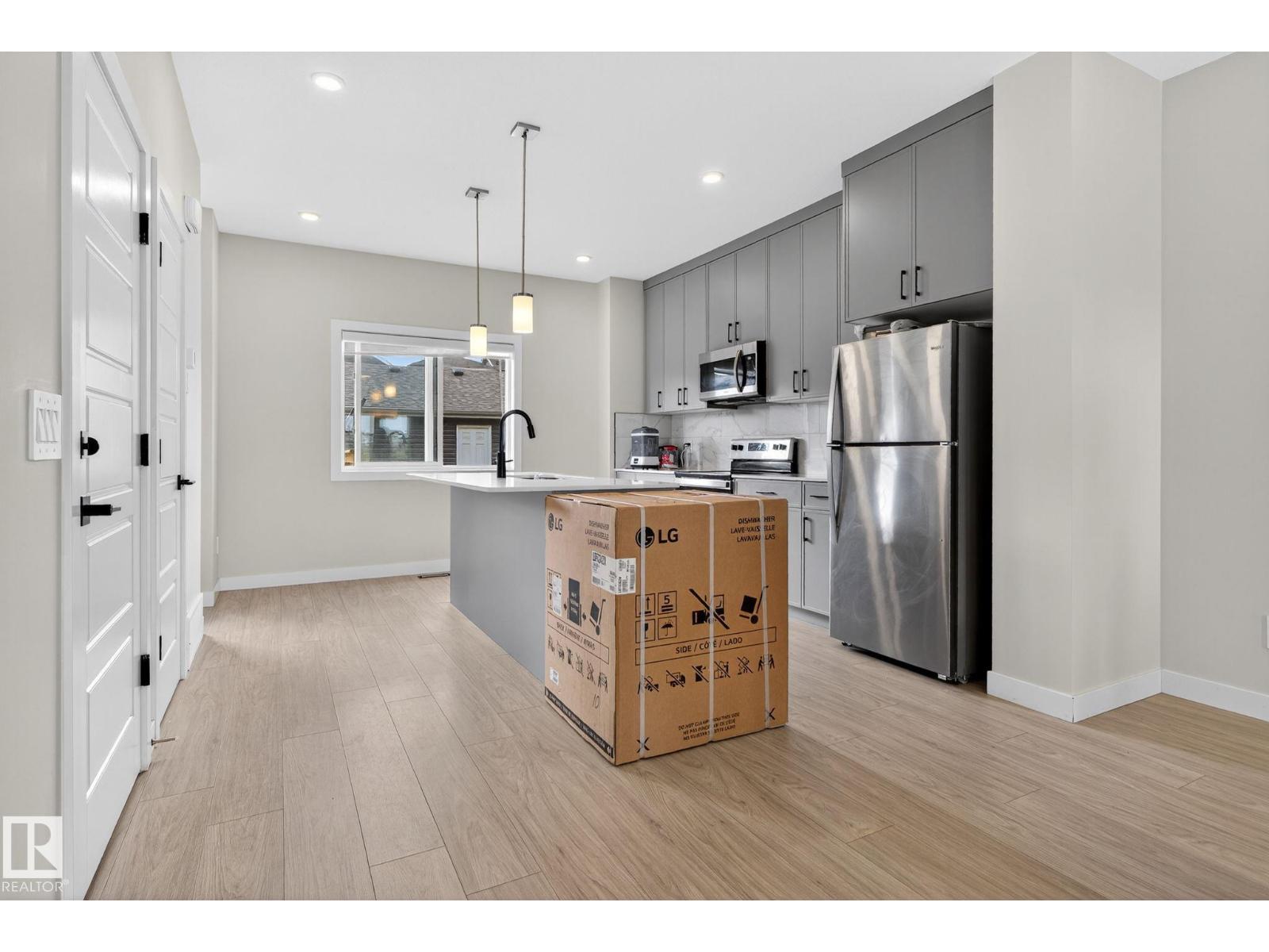 7133/35/37 178 Av Nw, Edmonton, Alberta  T5Z 0T8 - Photo 8 - E4457288