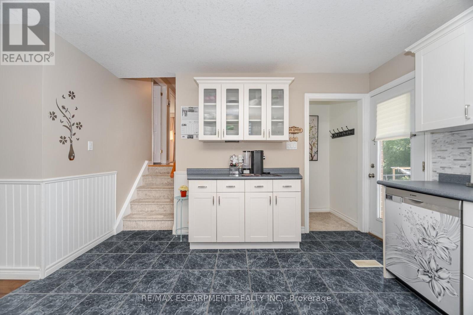 70 Cobblehill Road, Halton Hills, Ontario  L6X 1X3 - Photo 18 - W12397928
