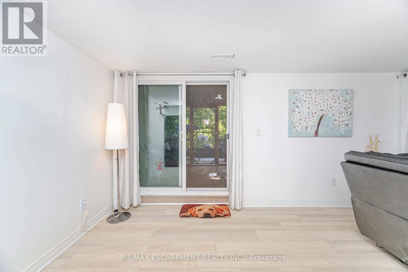 70 Cobblehill Road, Halton Hills, Ontario  L6X 1X3 - Photo 32 - W12397928