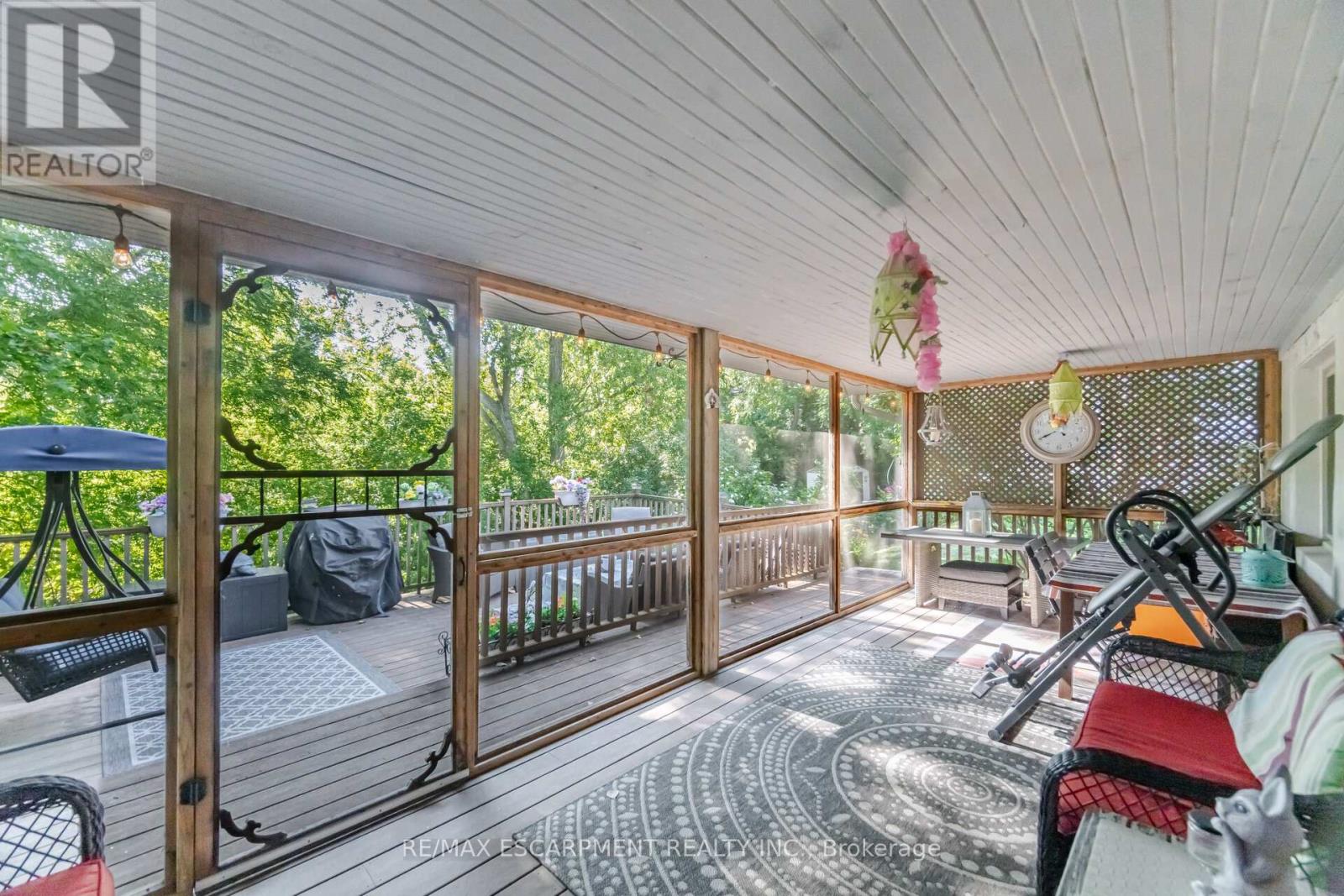 70 Cobblehill Road, Halton Hills, Ontario  L6X 1X3 - Photo 34 - W12397928