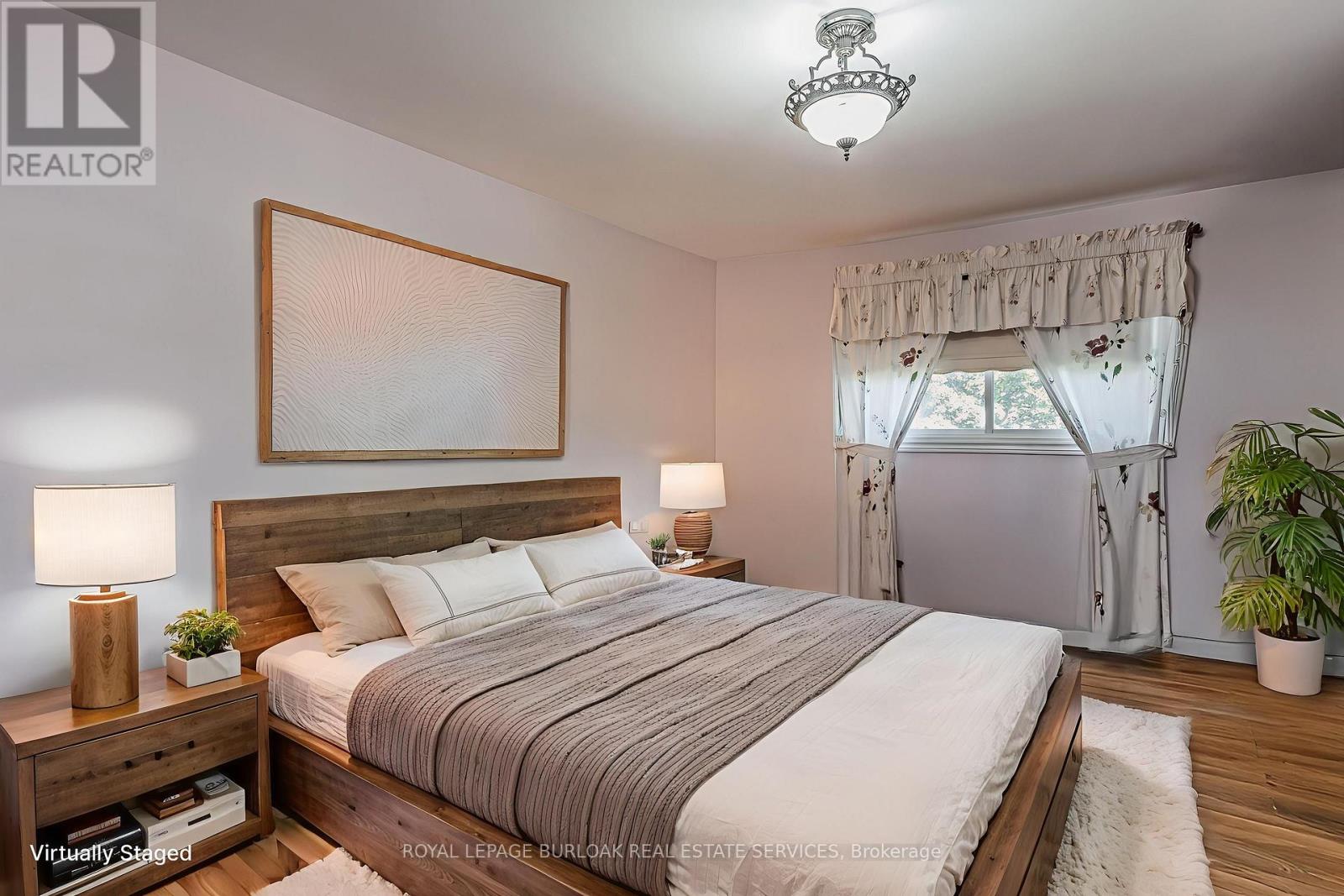 1254 Treeland Street, Burlington, Ontario  L7R 3T6 - Photo 16 - W12397931