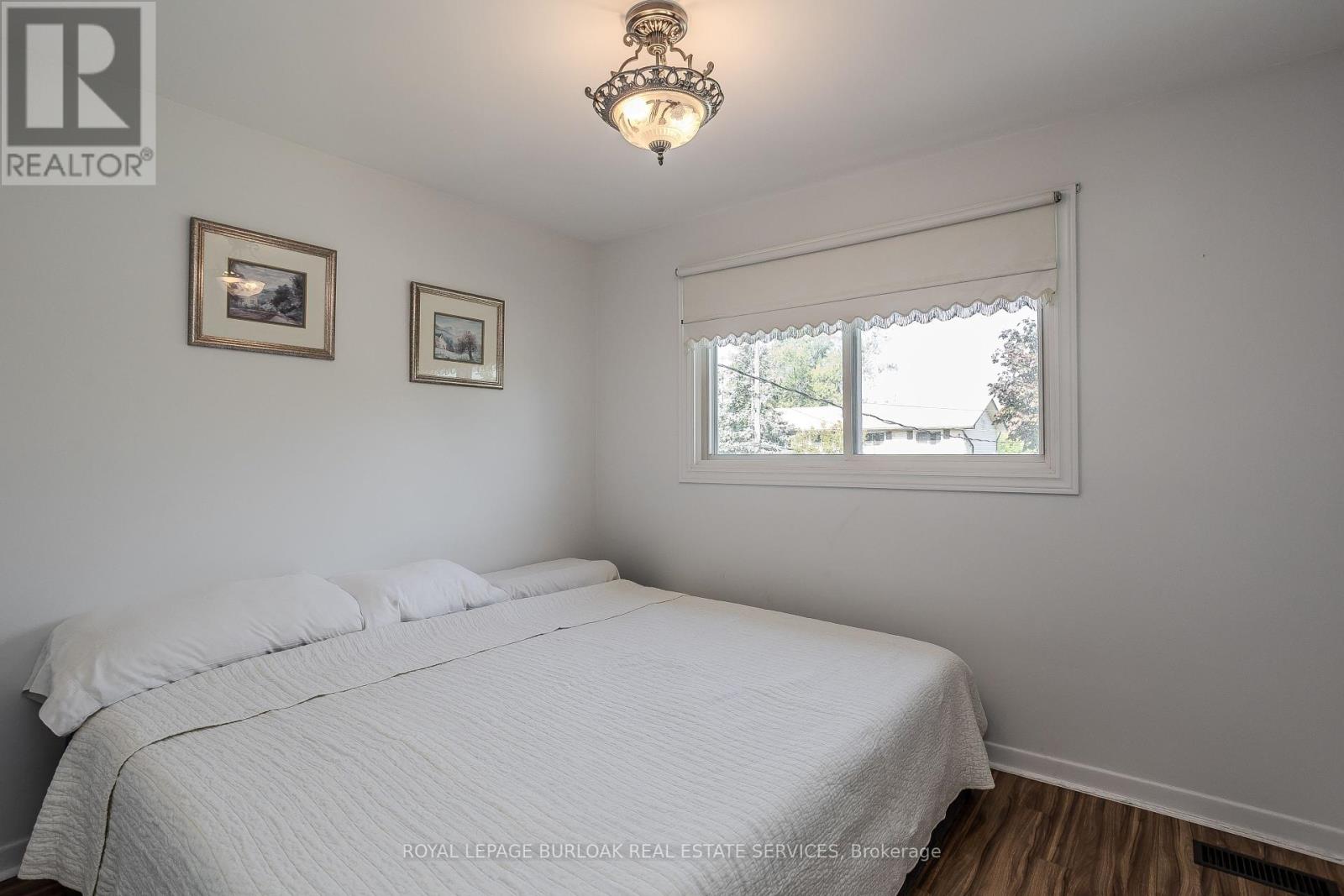 1254 Treeland Street, Burlington, Ontario  L7R 3T6 - Photo 24 - W12397931