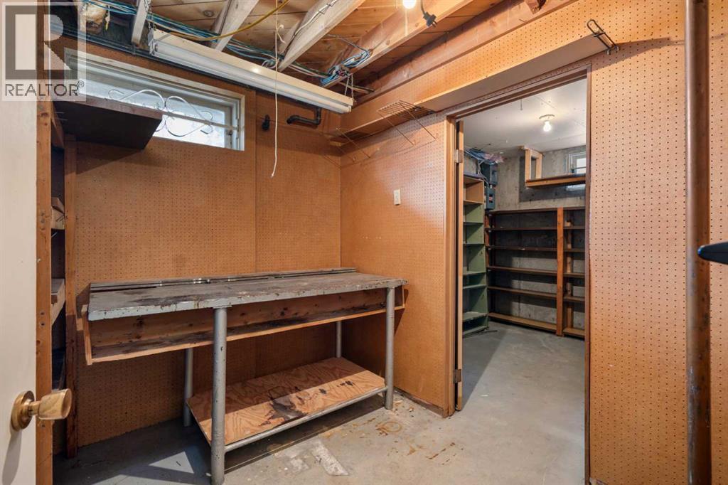 43 Canyon Drive Nw, Calgary, Alberta  T2L 0R2 - Photo 24 - A2255806