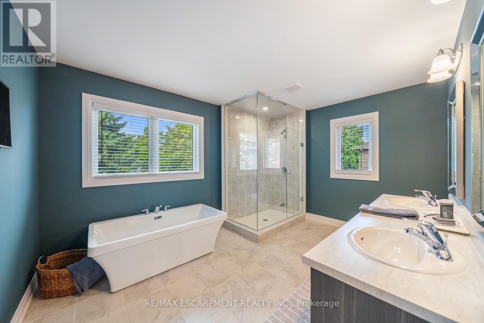465 Adelaide Street, Wellington North, Ontario  N0G 1A0 - Photo 31 - X12397901