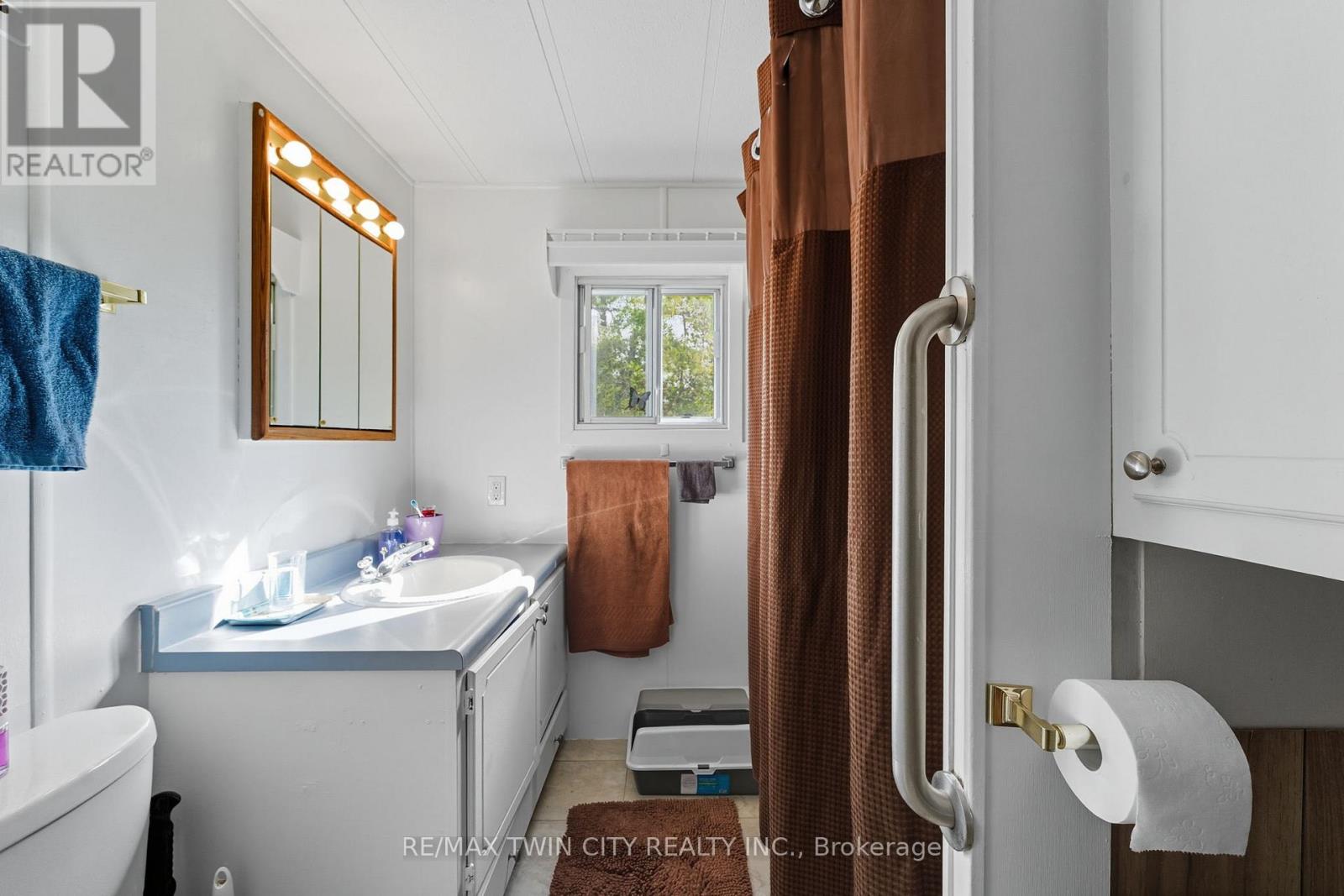 7 Sunvalley - 1429 Sheffield Road, Hamilton, Ontario  N1R 8B2 - Photo 10 - X12397933