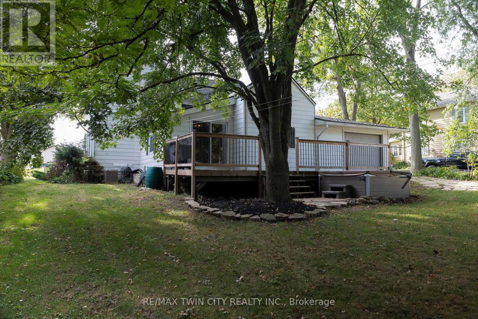 80 Stover Street N, Norwich, Ontario  N0J 1P0 - Photo 6 - X12397960