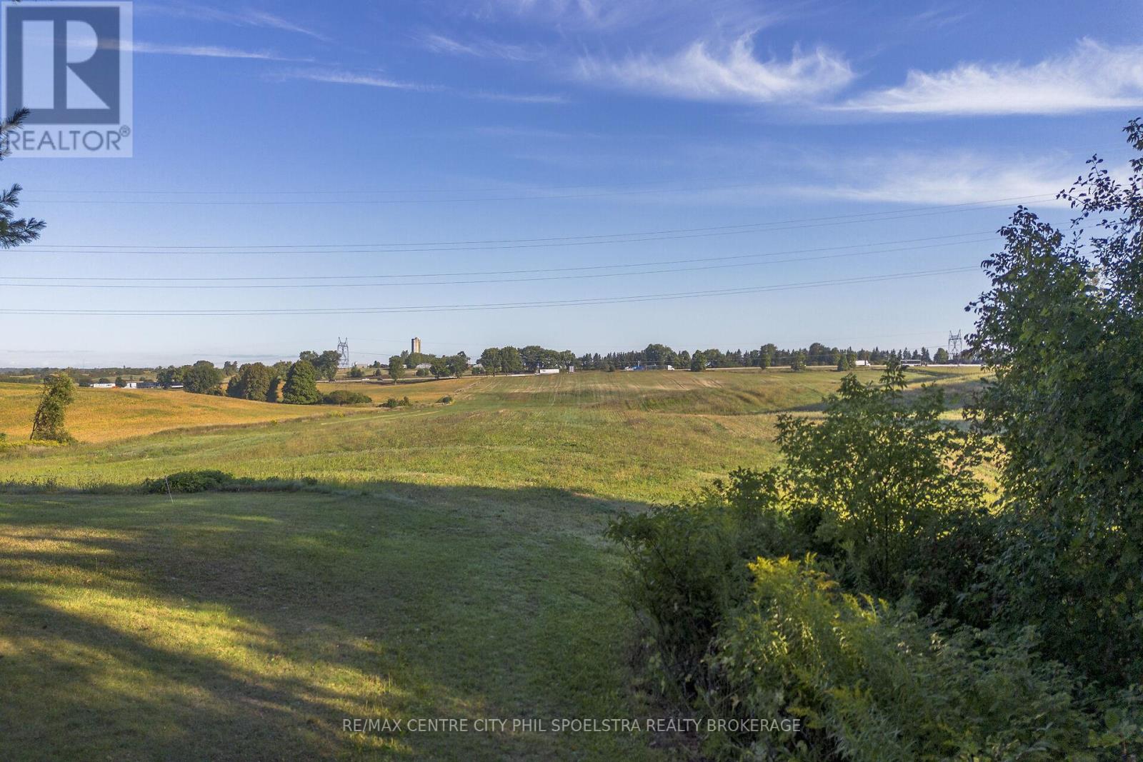 4514 Cromarty Drive, Thames Centre, Ontario  N0L 1V0 - Photo 19 - X12398161