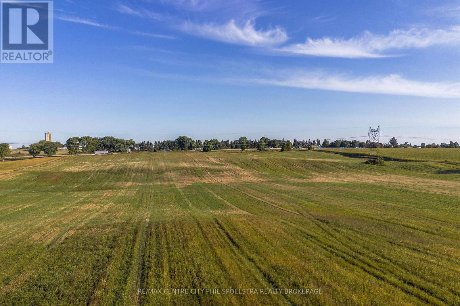 4514 Cromarty Drive, Thames Centre, Ontario  N0L 1V0 - Photo 27 - X12398161