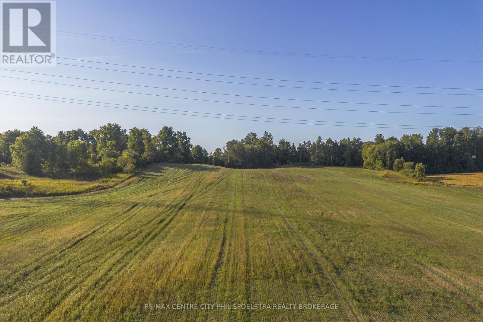4514 Cromarty Drive, Thames Centre, Ontario  N0L 1V0 - Photo 30 - X12398161
