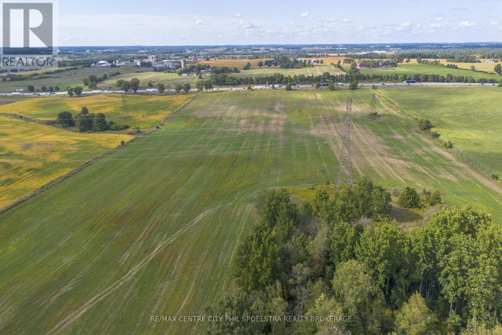 4514 Cromarty Drive, Thames Centre, Ontario  N0L 1V0 - Photo 7 - X12398161