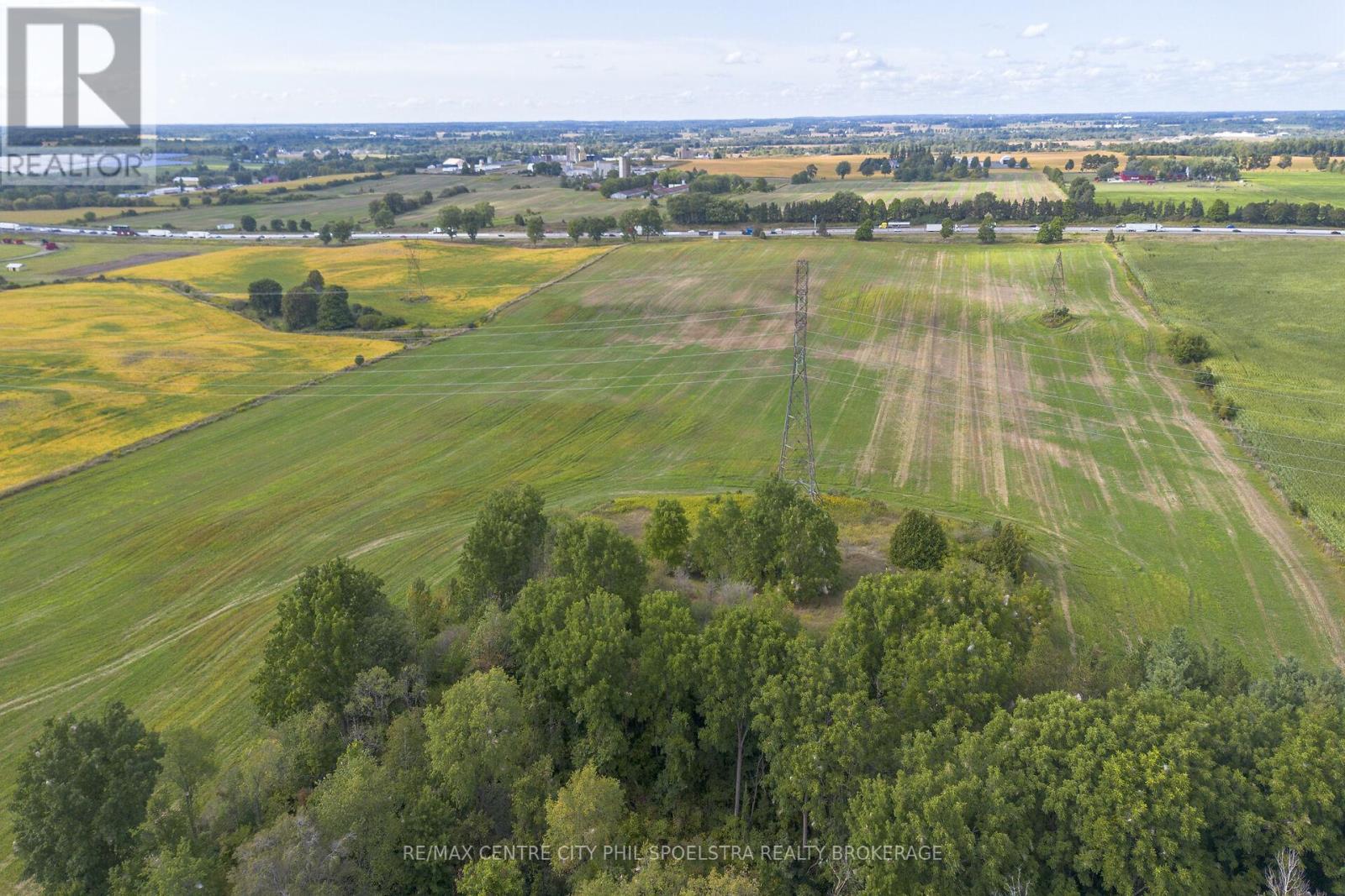 4514 Cromarty Drive, Thames Centre, Ontario  N0L 1V0 - Photo 8 - X12398161