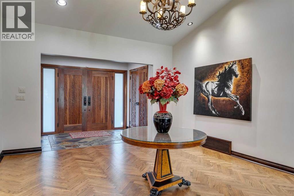 40 Eagle Ridge Place Sw, Calgary, Alberta  T2V 2V8 - Photo 2 - A2255146