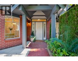 43 5880 HAMPTON PLACE