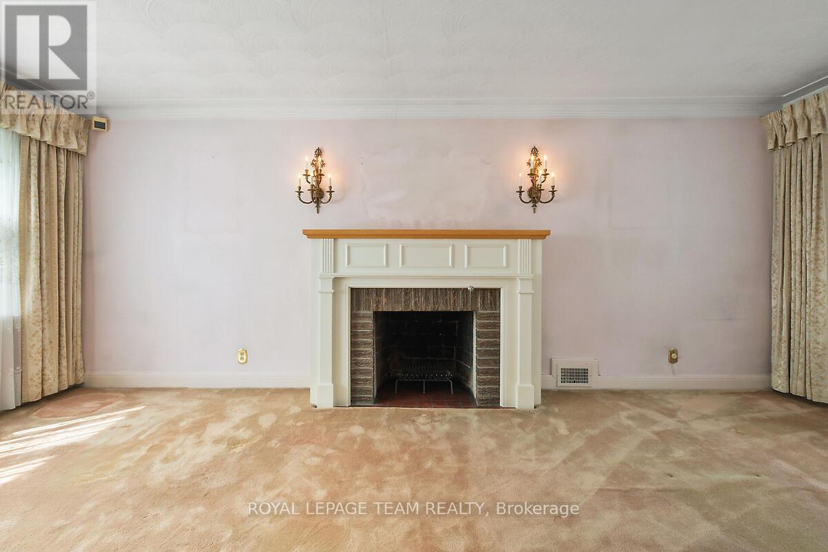 123 Ivy Crescent, Ottawa, Ontario  K1M 1Y1 - Photo 10 - X12398138