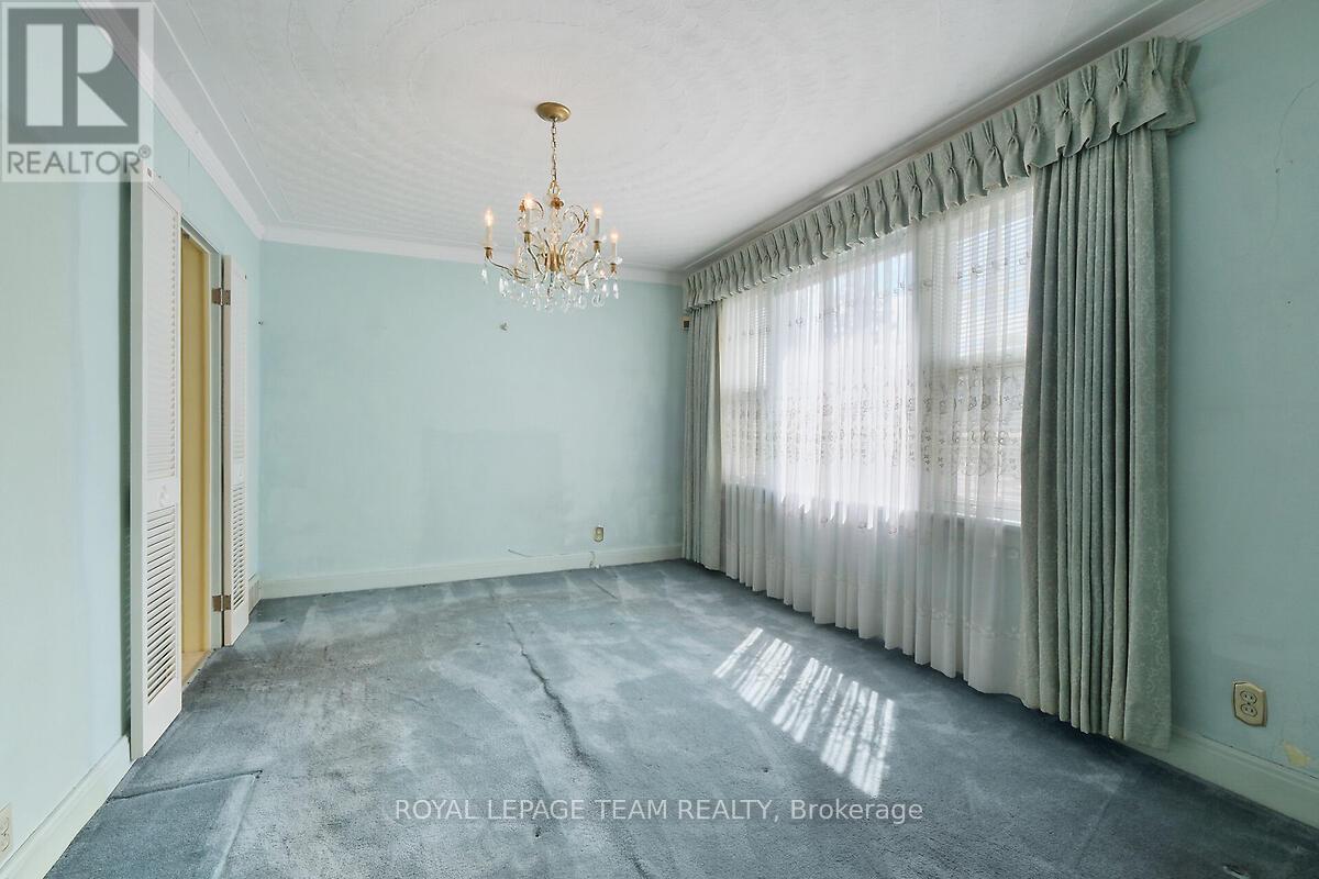 123 Ivy Crescent, Ottawa, Ontario  K1M 1Y1 - Photo 14 - X12398138