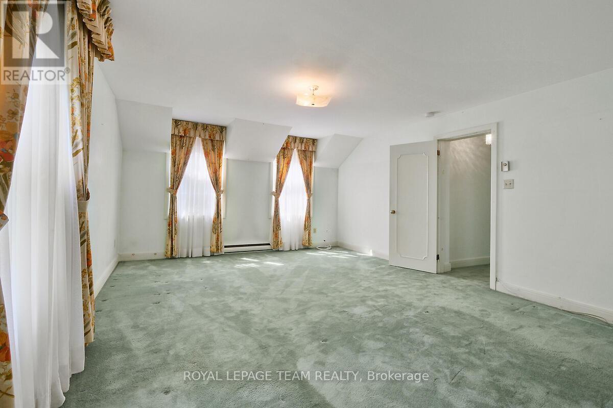 123 Ivy Crescent, Ottawa, Ontario  K1M 1Y1 - Photo 28 - X12398138
