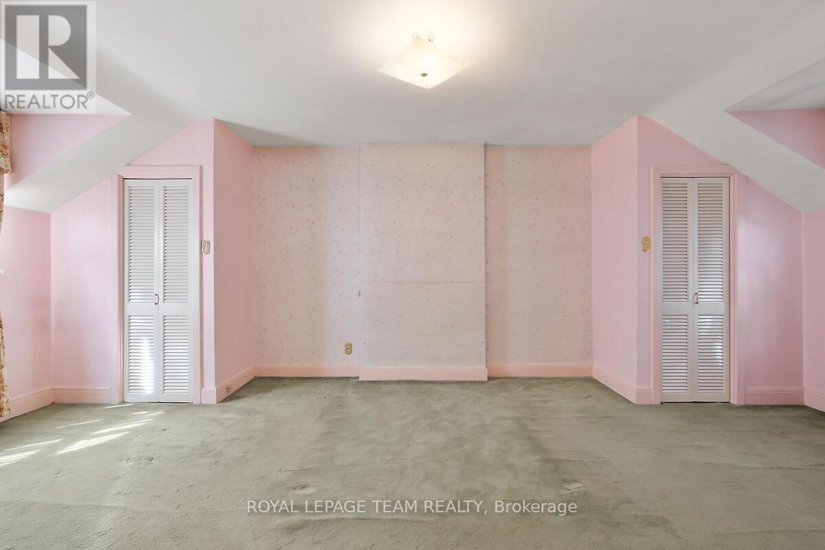 123 Ivy Crescent, Ottawa, Ontario  K1M 1Y1 - Photo 37 - X12398138