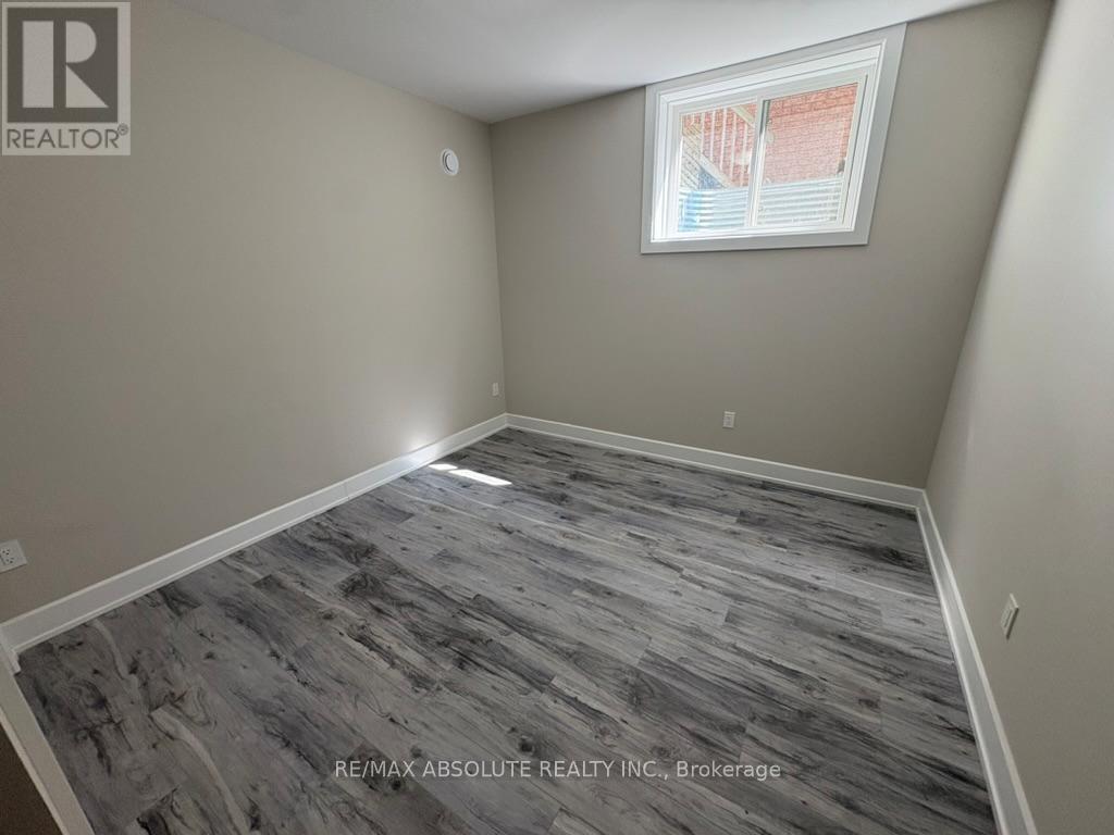 615 Parkview Road, Ottawa, Ontario  K1Z 6E6 - Photo 6 - X12398192
