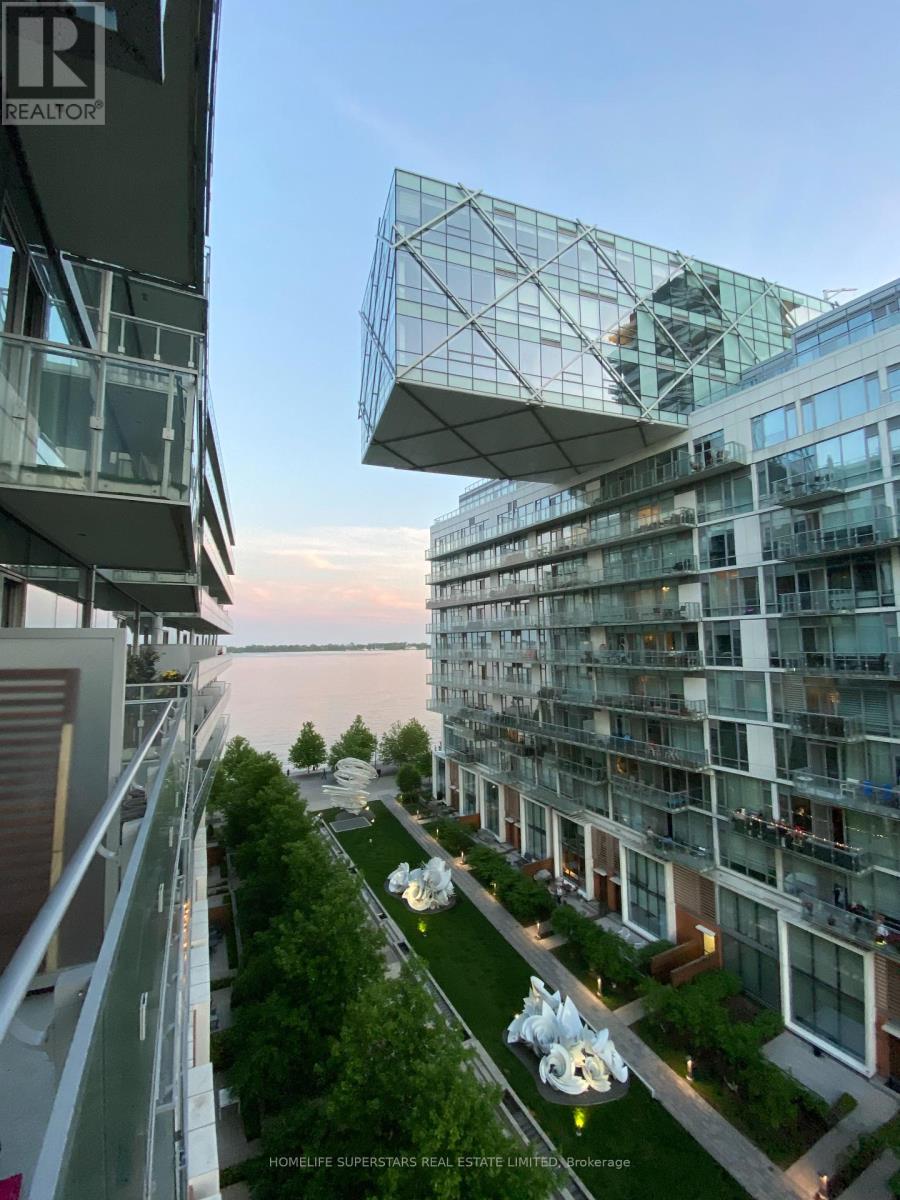 705 - 39 Queens Quay E, Toronto, Ontario  M5E 0A5 - Photo 2 - C12397965
