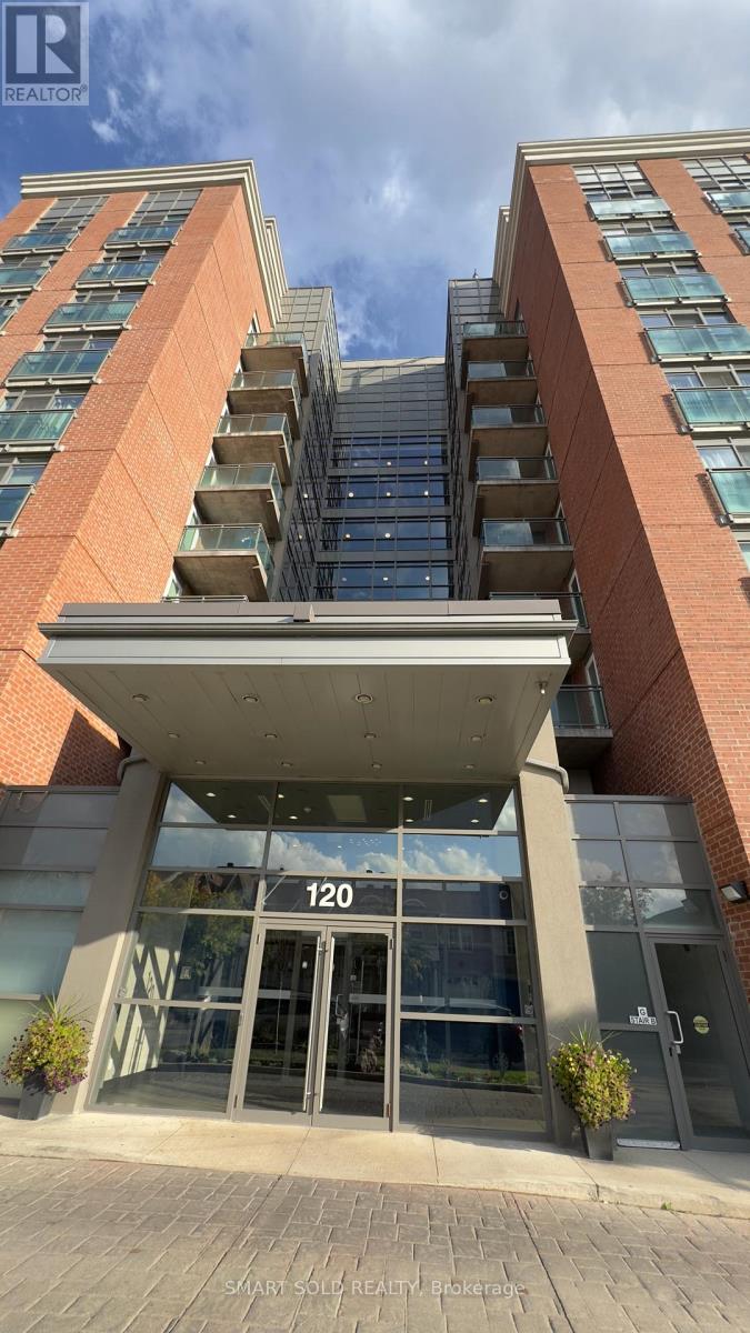 710 - 120 Dallimore Circle N, Toronto, Ontario  M3C 4J1 - Photo 2 - C12398073
