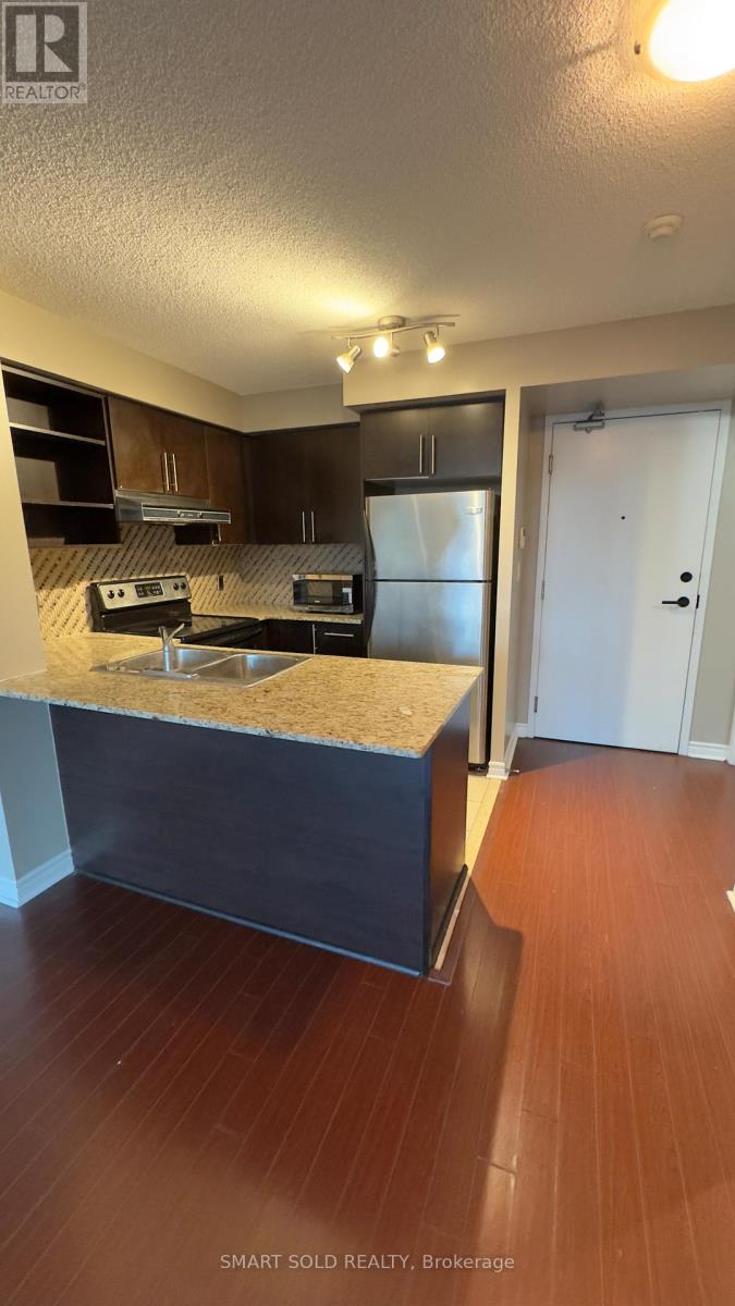 710 - 120 Dallimore Circle N, Toronto (Banbury-Don Mills), Ontario  M3C 4J1 - Photo 8 - C12398073