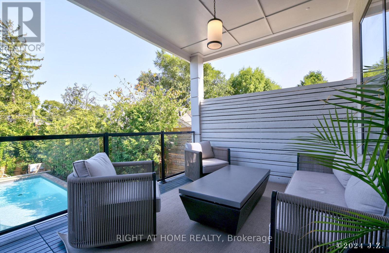 521 Atlas Avenue, Toronto, Ontario  M6C 3R4 - Photo 13 - C12398098