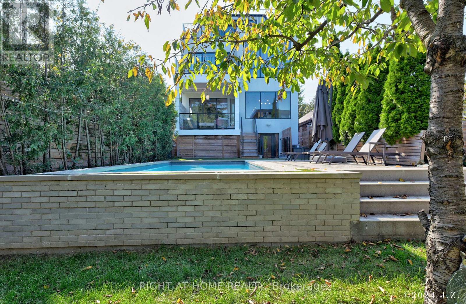 521 Atlas Avenue, Toronto, Ontario  M6C 3R4 - Photo 16 - C12398098