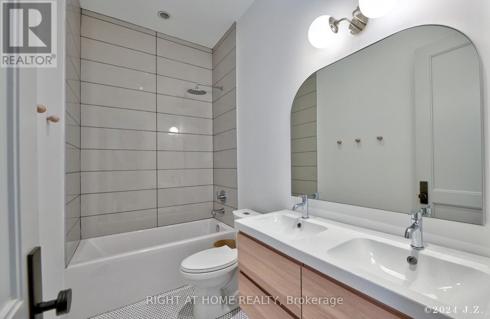 521 Atlas Avenue, Toronto, Ontario  M6C 3R4 - Photo 28 - C12398098