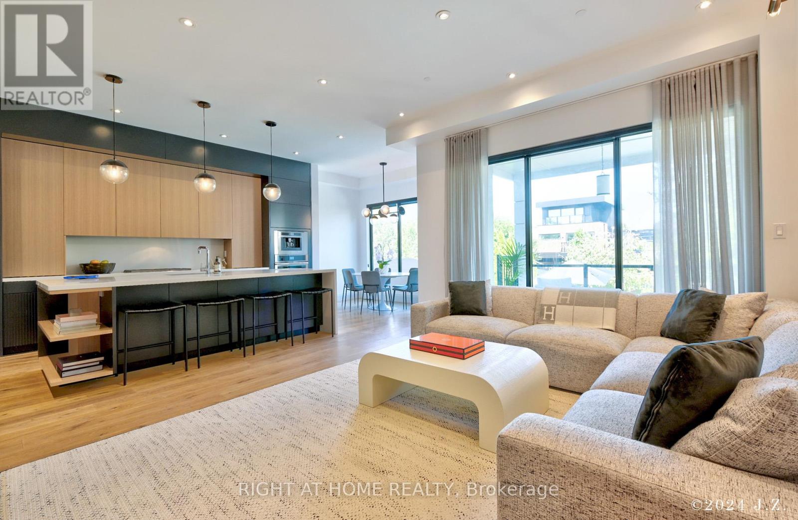 521 Atlas Avenue, Toronto, Ontario  M6C 3R4 - Photo 9 - C12398098