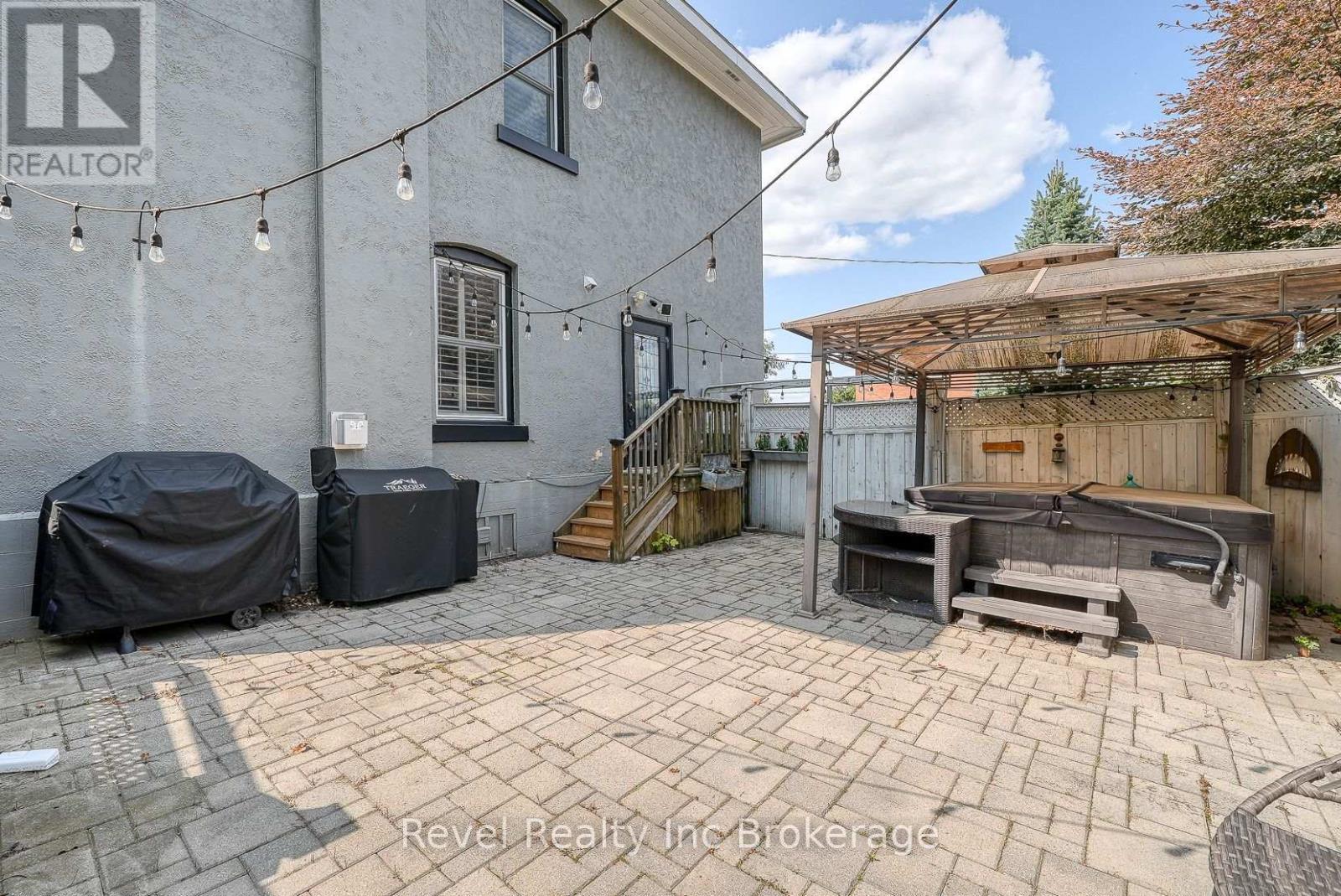 425 Ingersoll Avenue, Woodstock, Ontario  N4S 4X4 - Photo 34 - X12398188