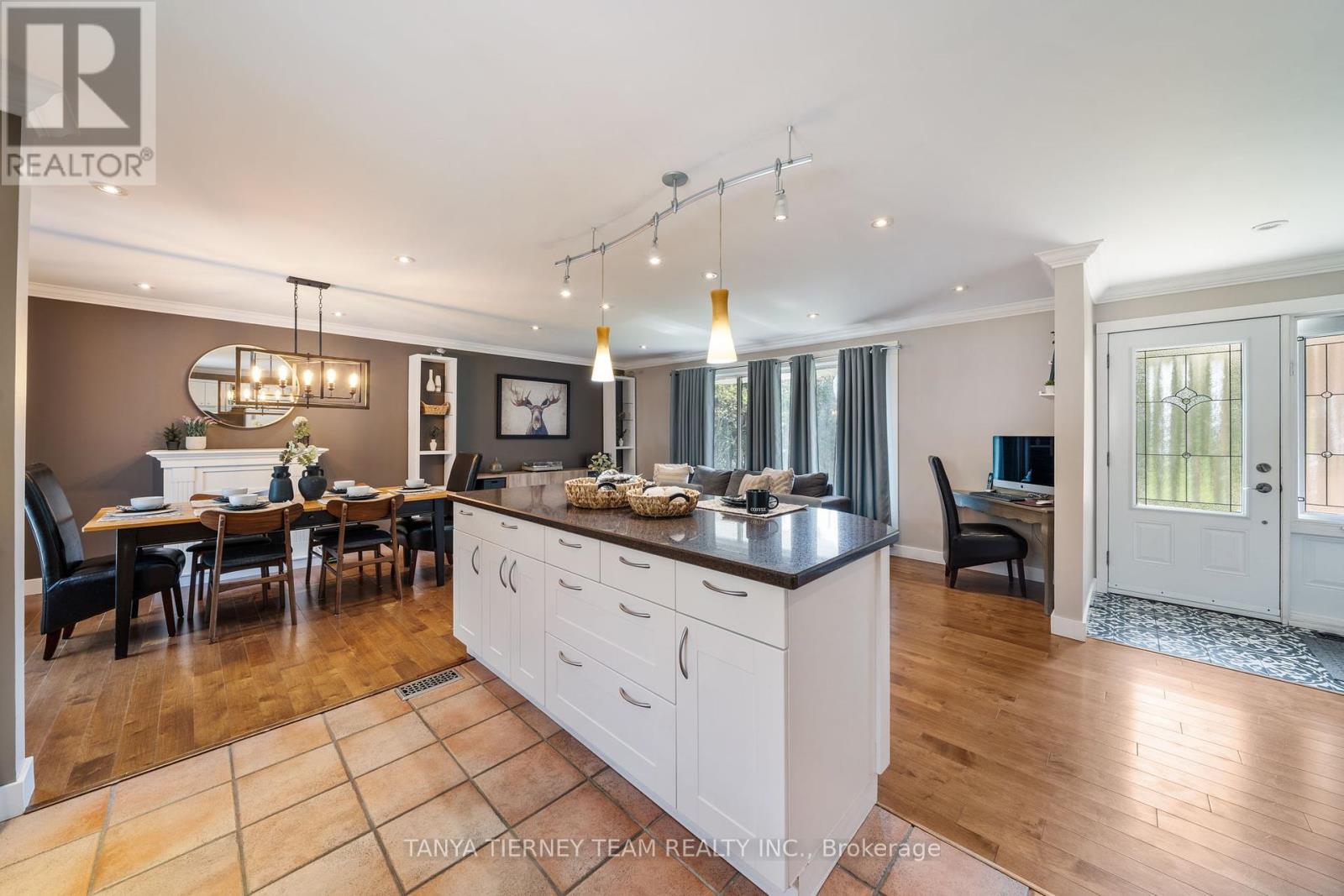 243 Garrard Road, Whitby, Ontario  L1N 3K9 - Photo 9 - E12397990