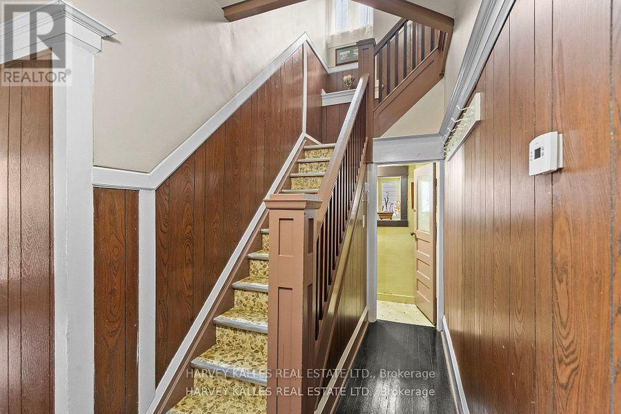22 Seymour Avenue, Toronto (Blake-Jones), Ontario  M4J 3T4 - Photo 11 - E12398055