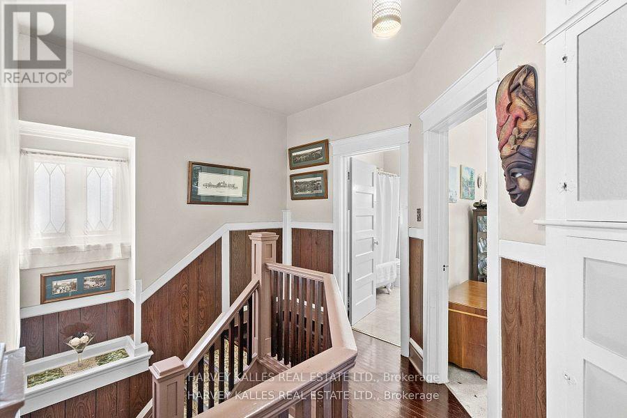 22 Seymour Avenue, Toronto (Blake-Jones), Ontario  M4J 3T4 - Photo 18 - E12398055