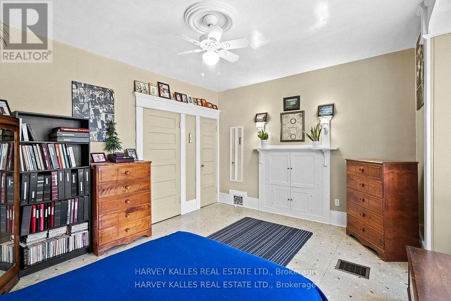 22 Seymour Avenue, Toronto (Blake-Jones), Ontario  M4J 3T4 - Photo 26 - E12398055