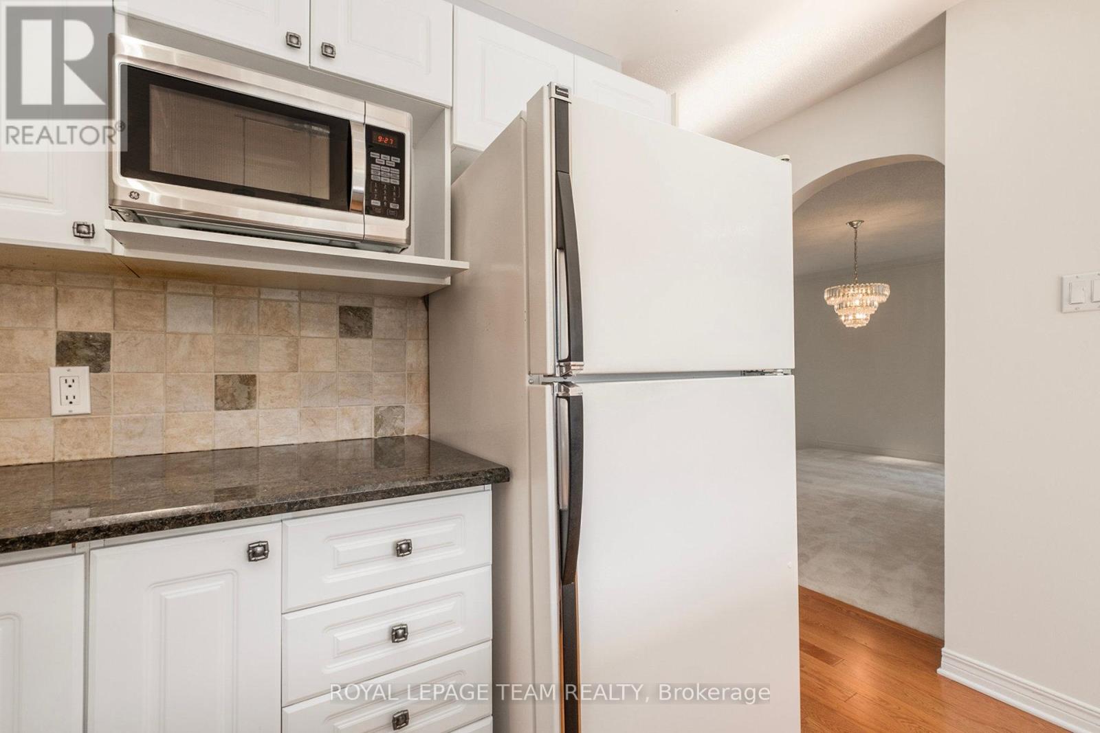 239 Markland Crescent, Ottawa, Ontario  K2G 6A9 - Photo 15 - X12397972