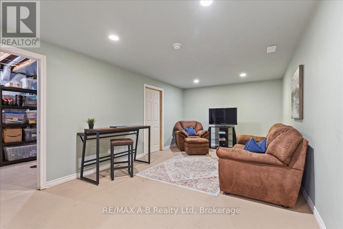 214 Jordan Crescent, West Perth, Ontario  N0K 1N0 - Photo 35 - X12398172