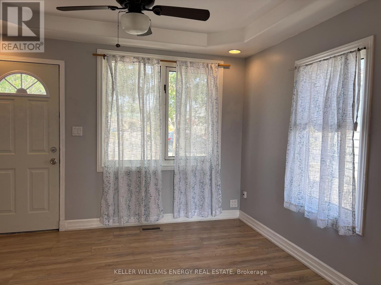 199 Bloor Street W, Oshawa, Ontario  L1J 1P5 - Photo 2 - E12398197